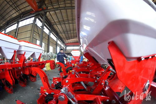 河北霸州 加码农机生产 全力保障春耕备耕